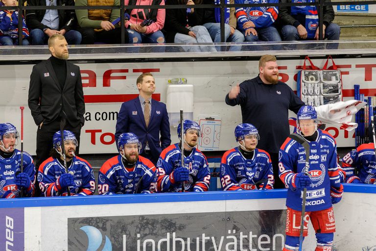 Bild från IK Oskarshamns bås i slutspelsmatch mot Leksand