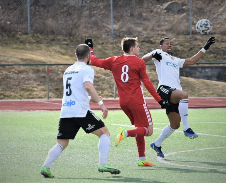 Matchsekvens, Oskarshamns AIK mot Lindome GIF i fotbollens division 1 södra.