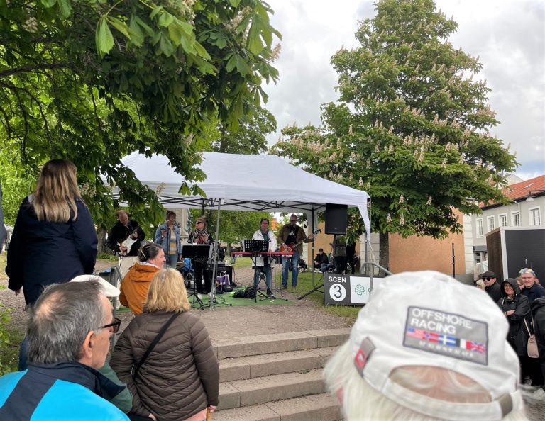 Bluesettes framträder på Bluesfestivalen i Mönsterås