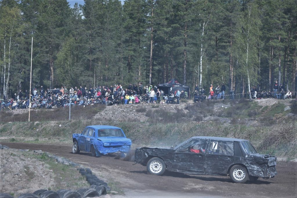 Folkracetävling på Solkustbanan i Forshult, utanför Oskarshamn. Foto: Peter A Rosén