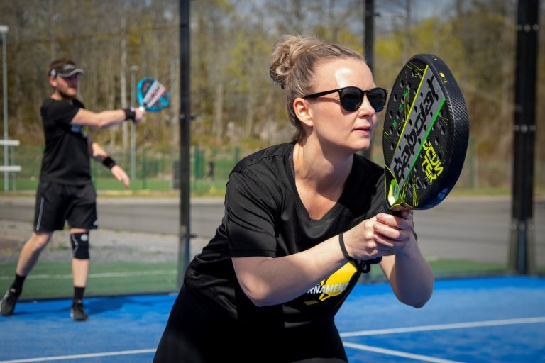 Bild från byamästeskap i padel i Figeholm