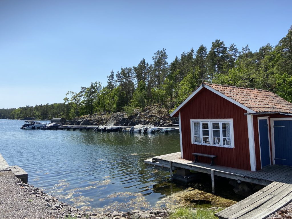 Sommarkänsla i Klintemåla på nationaldagen.