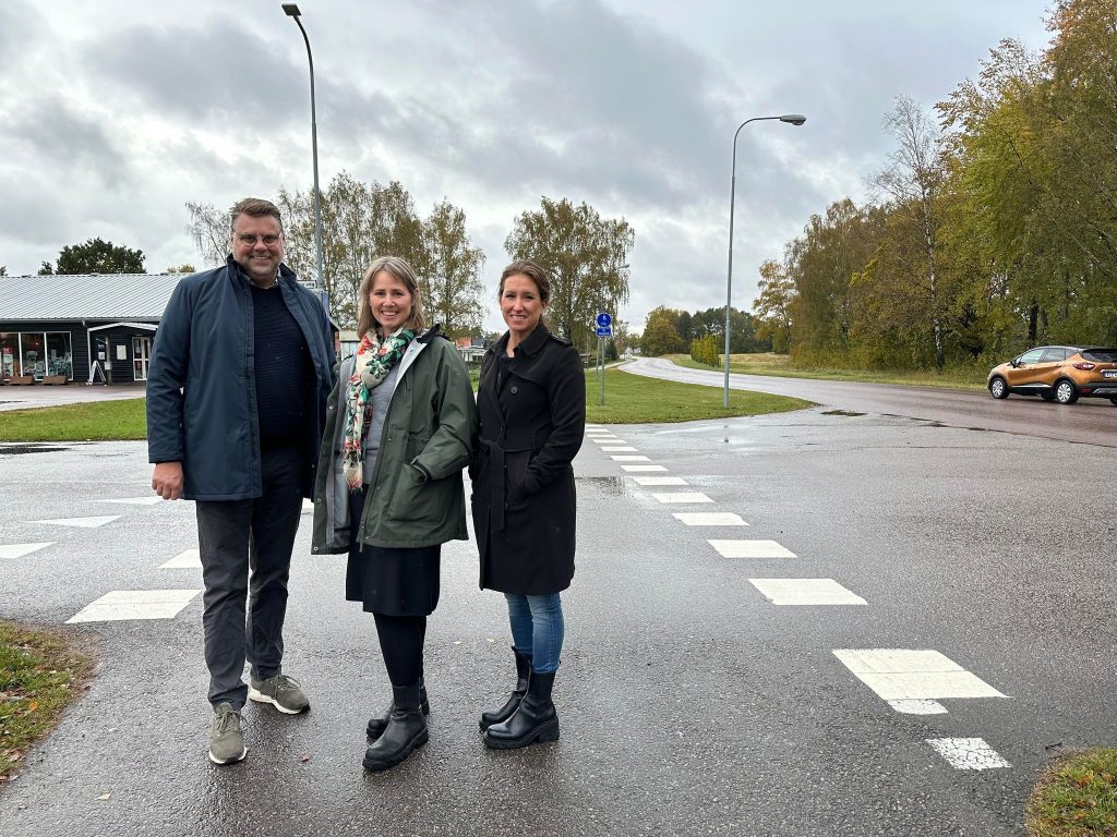 Mattias Adolfson (S), Emmy Ahlstedt (C) och Lena Granath (V). 