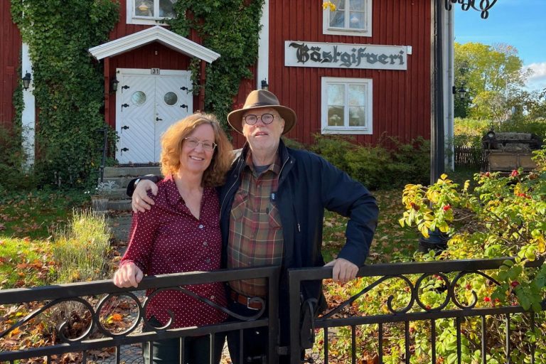 Susanna och Stefan Windh utanför Gästis