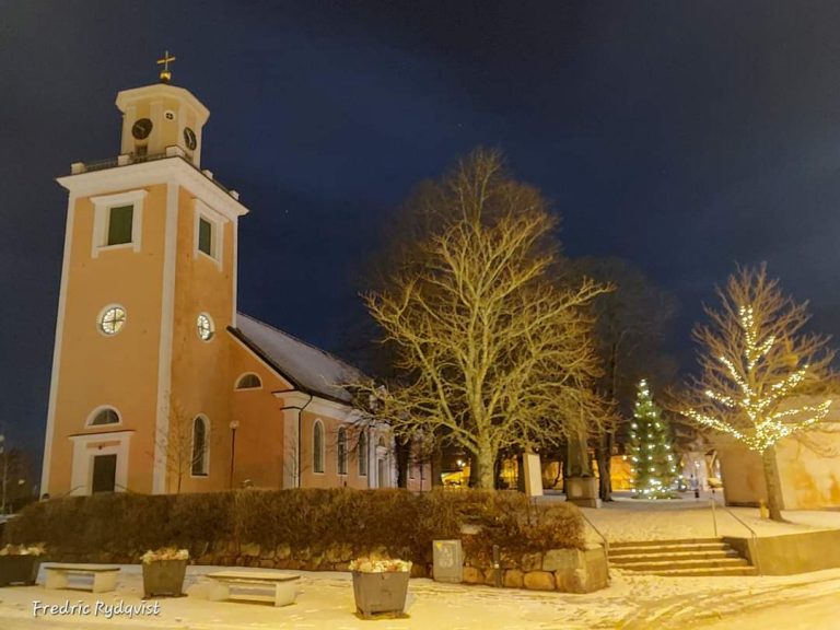 Mönsterås kyrka