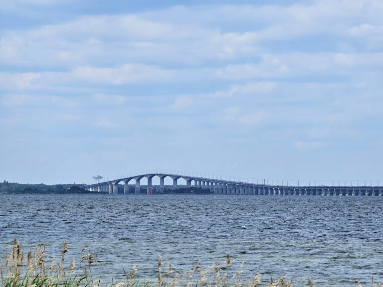 Ölandsbron, väg 137