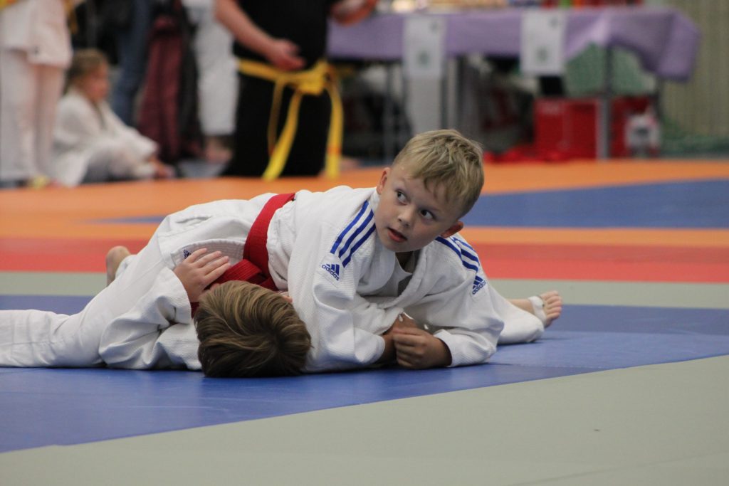 Midas Liljegren Locxter Judo Oskarshamn fasthållning