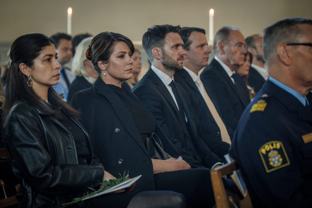 Elmira Arikan, Jennie Silfverhjelm, Martin Wallström, Måns Nathanaelson och Peter Haber