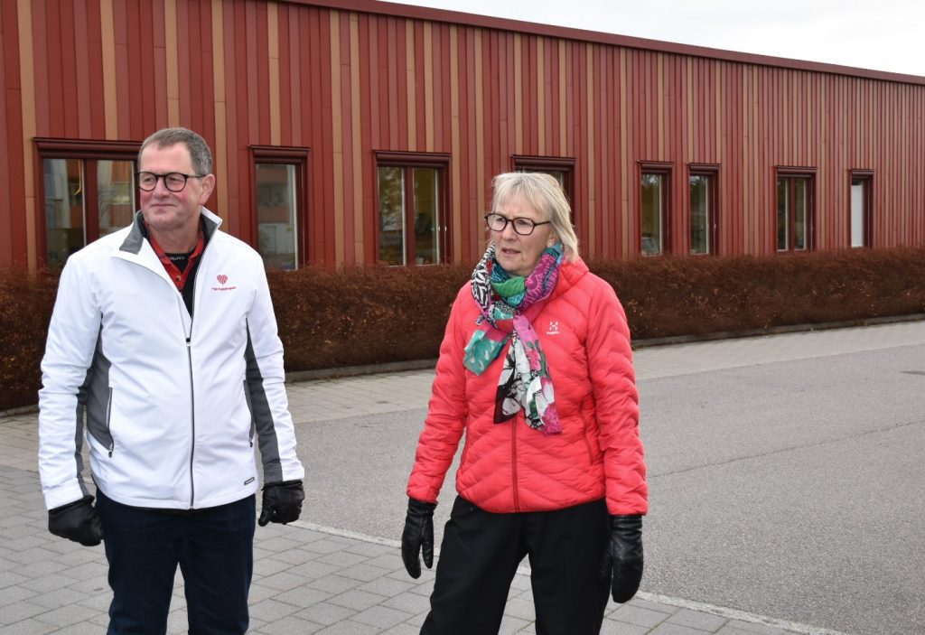 Stefan Jutterdal, överlevare efter hjärtstopp, och Annmargreth Kvarnefors, livräddare.