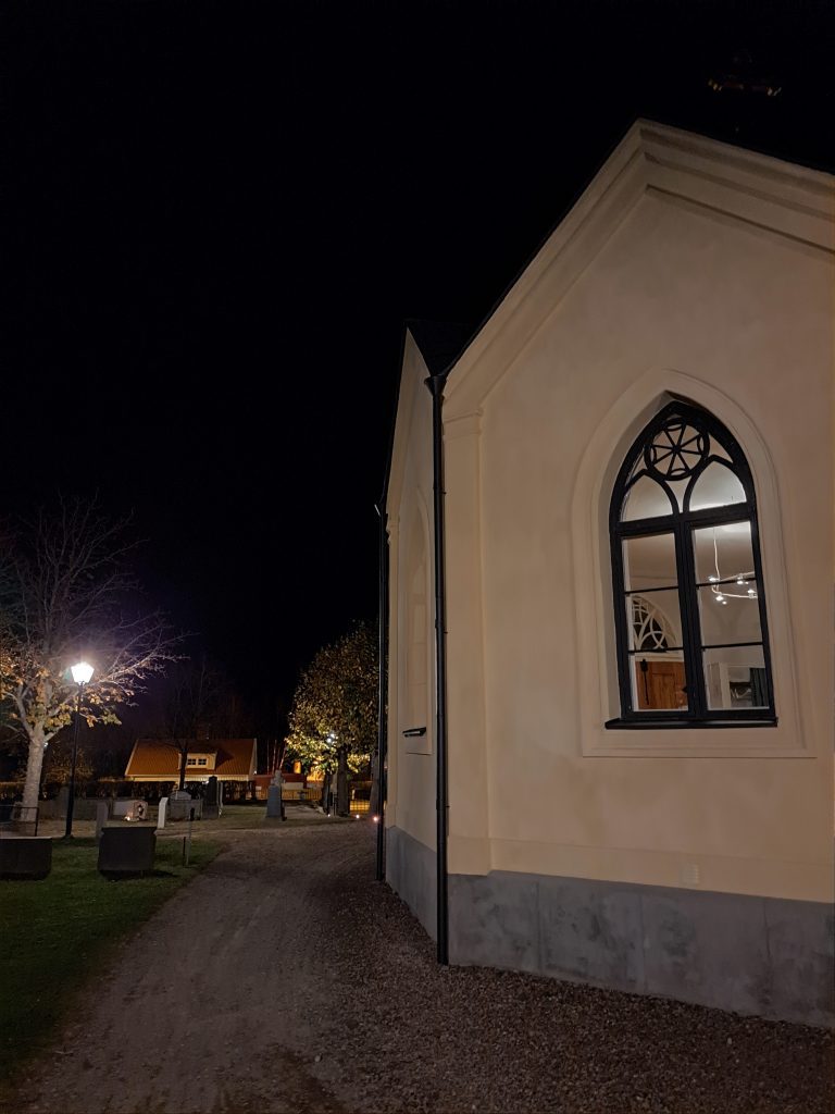 Mönsterås kyrkogård