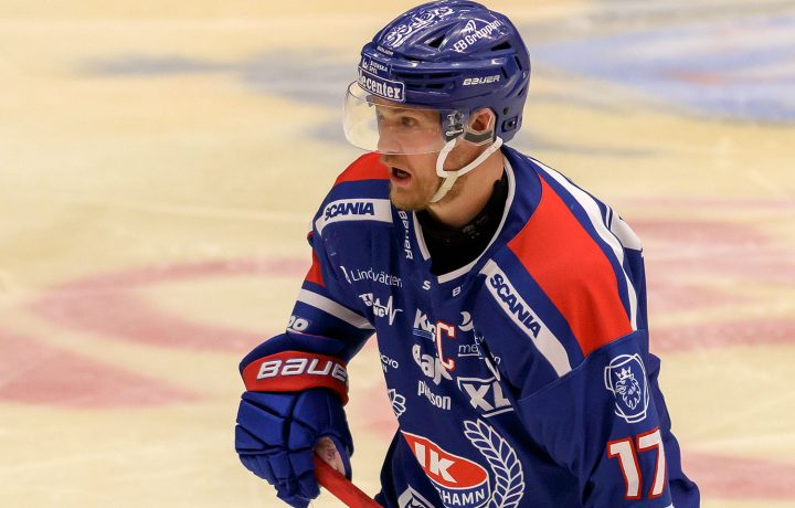 Jonas Engström, IK Oskarshamn, i en kvartsfinal mot Rögle BK