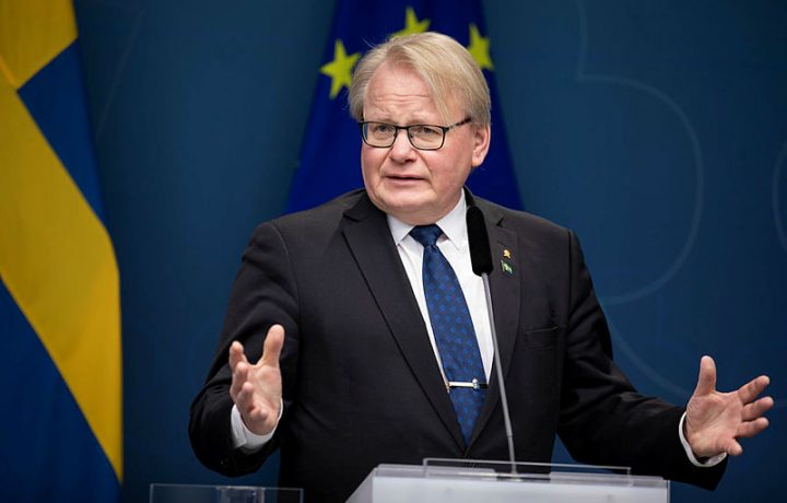 Försvarsminister Peter Hultqvist (S)