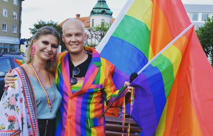 Linn Engelholm och Simon Nord på Oskarshamn Pride