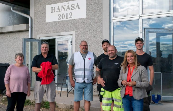 Sossar i valrörelsen i Högsby, med landsbygdsministern Anna-Caren Sätherberg (S)