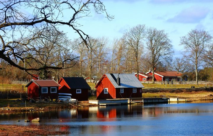 Röda stugor på Svartö