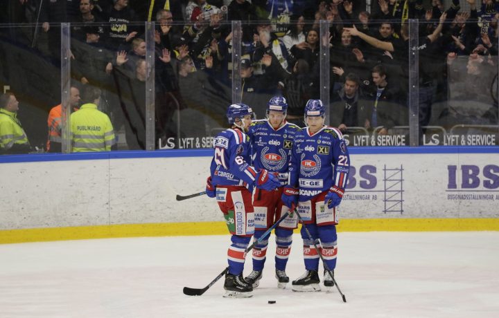 Att vinna skotten med 40–22 är en dålig tröst när Växjö vann matchen med 5–3. Foto: Pierre Stjernfeldt