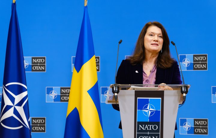 Sveriges utrikesminister Ann Linde (S) i möte med Nato