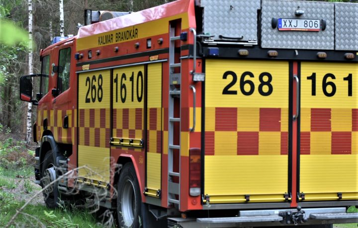 Brandbil från räddningstjänsten i Kalmar, skogsbrand utanför Fliseryd