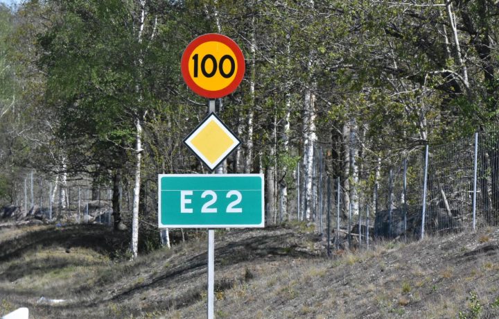 E22, Påskallavik