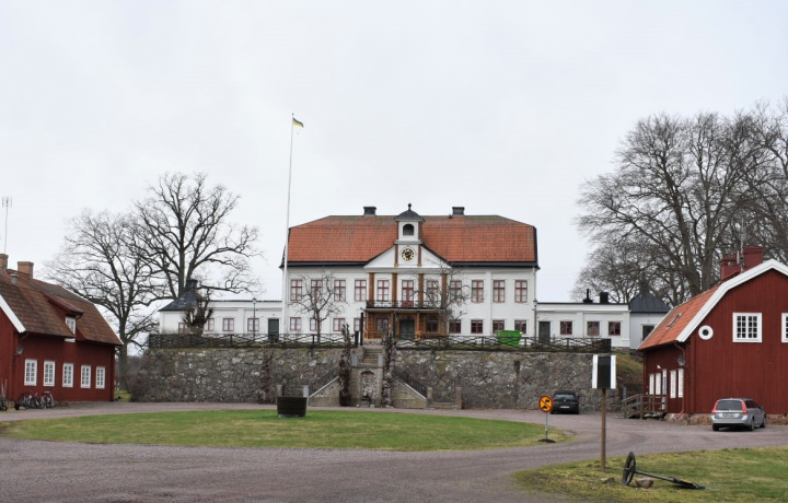 Fredriksbergs herrgård