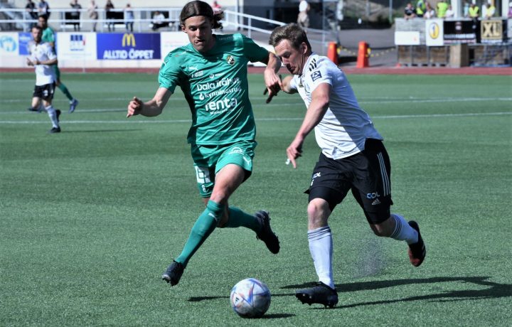 Fotbollsmatch mellan Oskarshamns AIK och Ljungskile