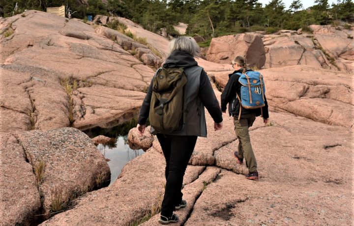 Vandring på Blå Jungfrun. Foto: Peter A Rosén