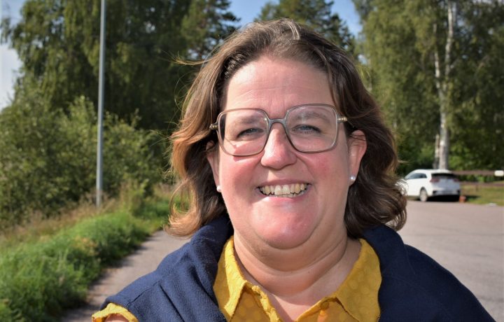 Karin Helmersson, från Orrefors, är regionpolitiker i Region Kalmar län.