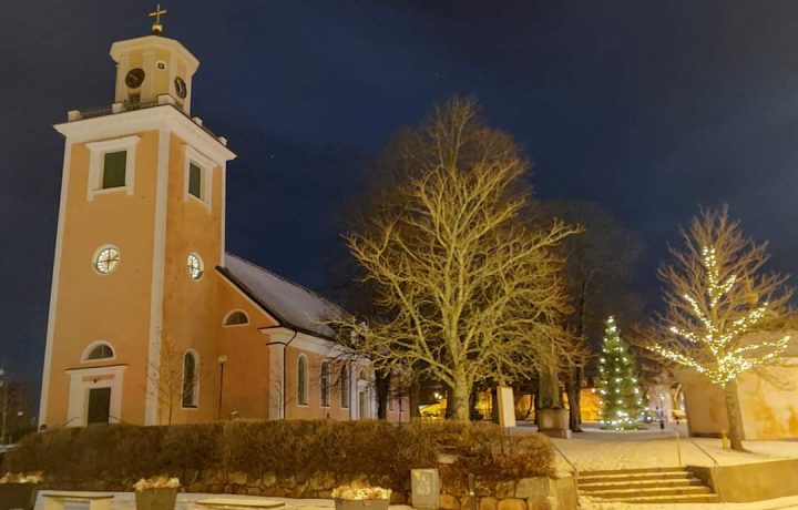 Mönsterås kyrka