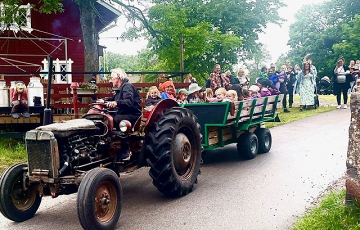 Öppna Förskolan Trollsländans sommarfest på Fallebo Gård i Oskarshamn