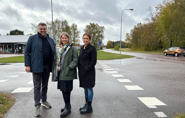 Mattias Adolfson (S), Emmy Ahlstedt (C) och Lena Granath (V).