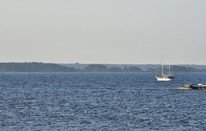 Segelbåt, genrebild, Kalmarsund, Oskarshamn