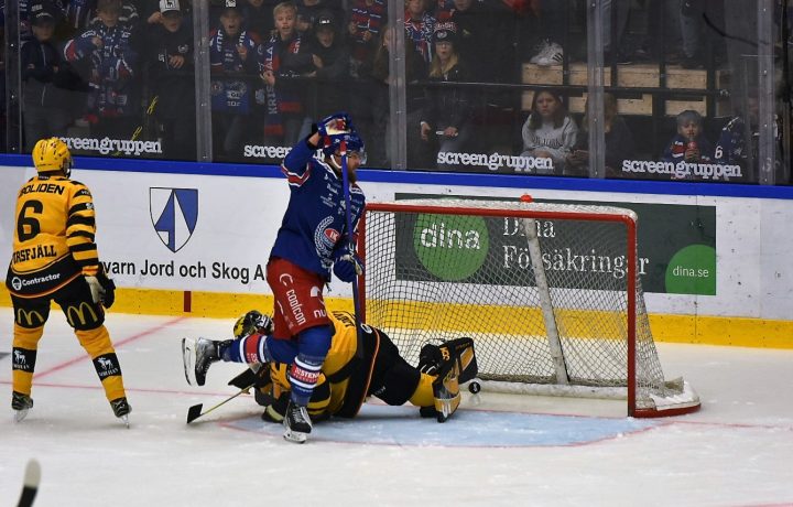 Jiri Smejkal kvitterar till 1-1 i en hemmamatch mot Skellefteå AIK