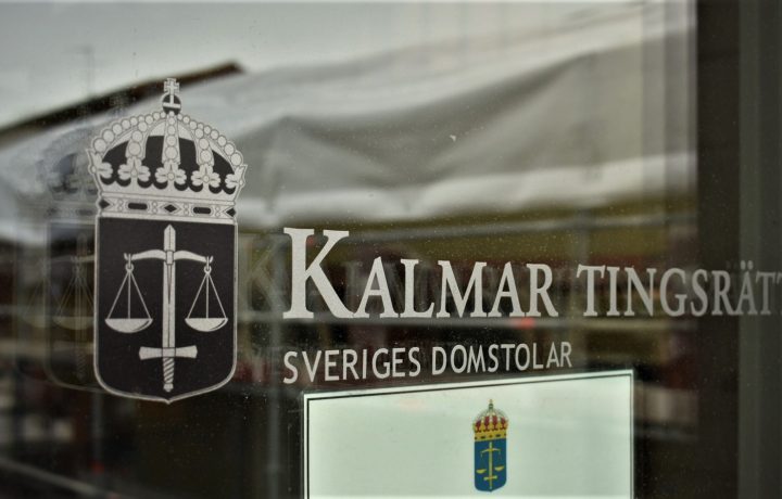 Entrédörr till Kalmar Tingsrätt