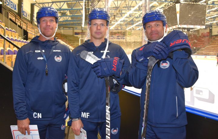 Christoffer Norgren (assisterande tränare), Martin Filander (huvudtränare) och Mikael Holmqvist (assisterande tränare), IK Oskarshamn.