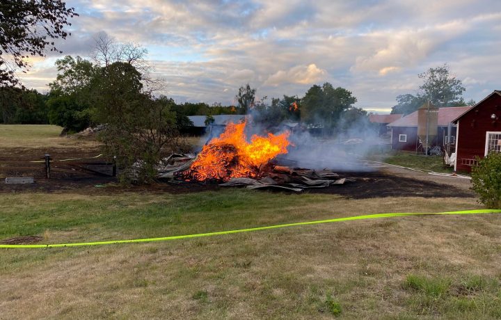 Brand i Träthult mellan Fagerhult och Högsby